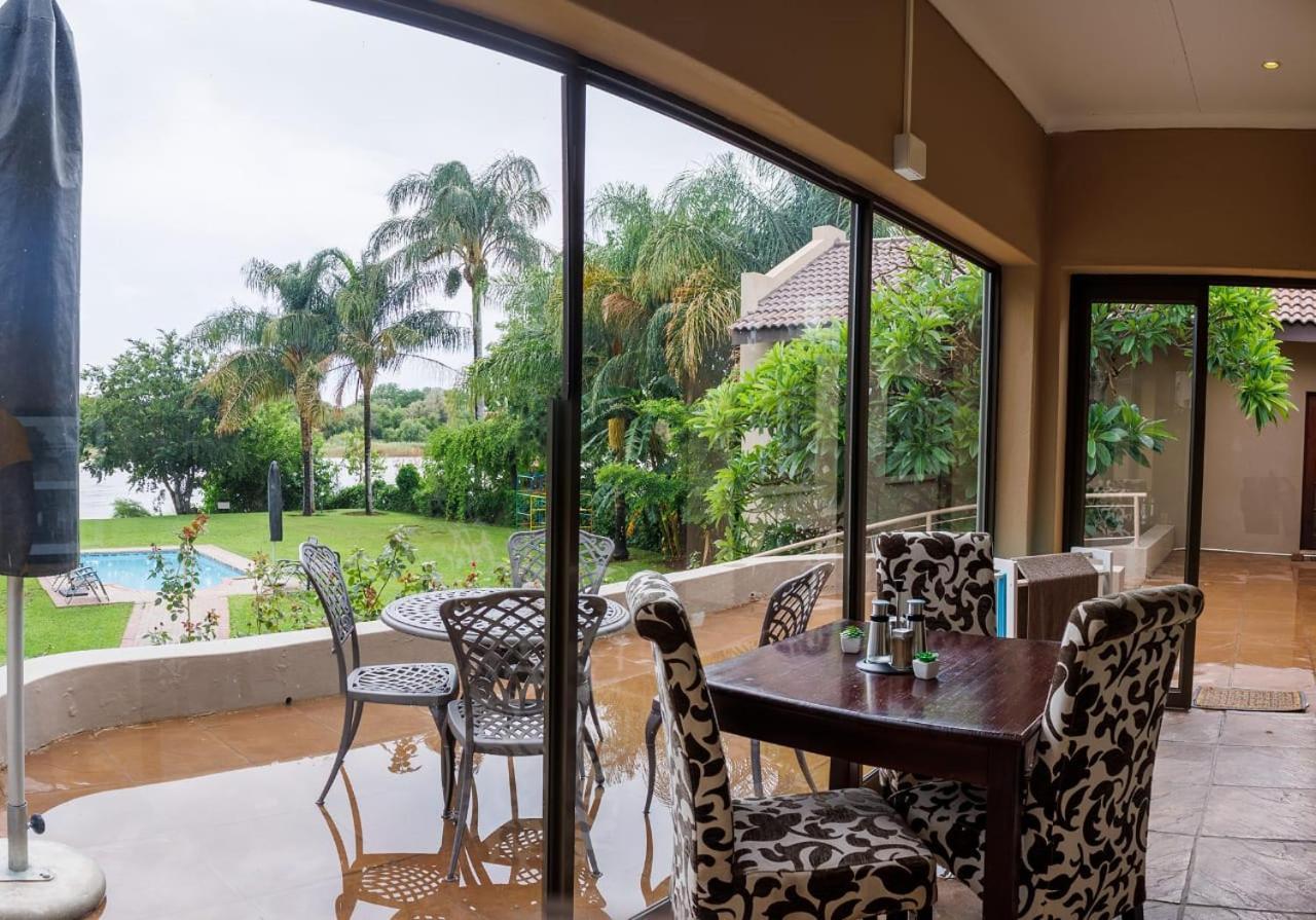 Moonriver Guesthouse Upington Ngoại thất bức ảnh